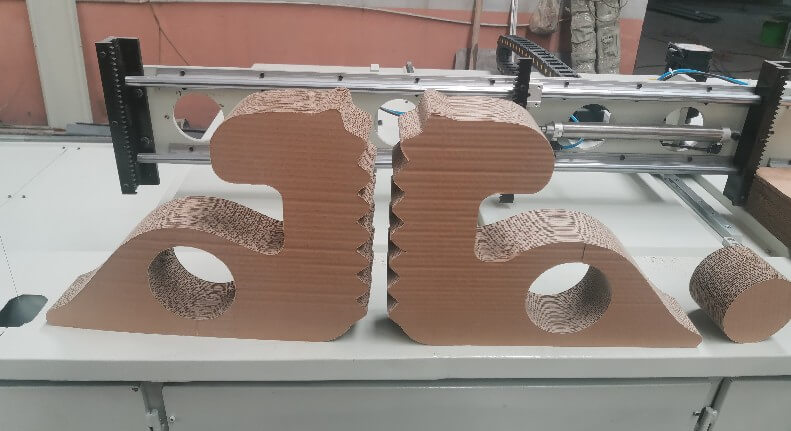 貓抓板生產(chǎn)設備（數(shù)控線鋸機））